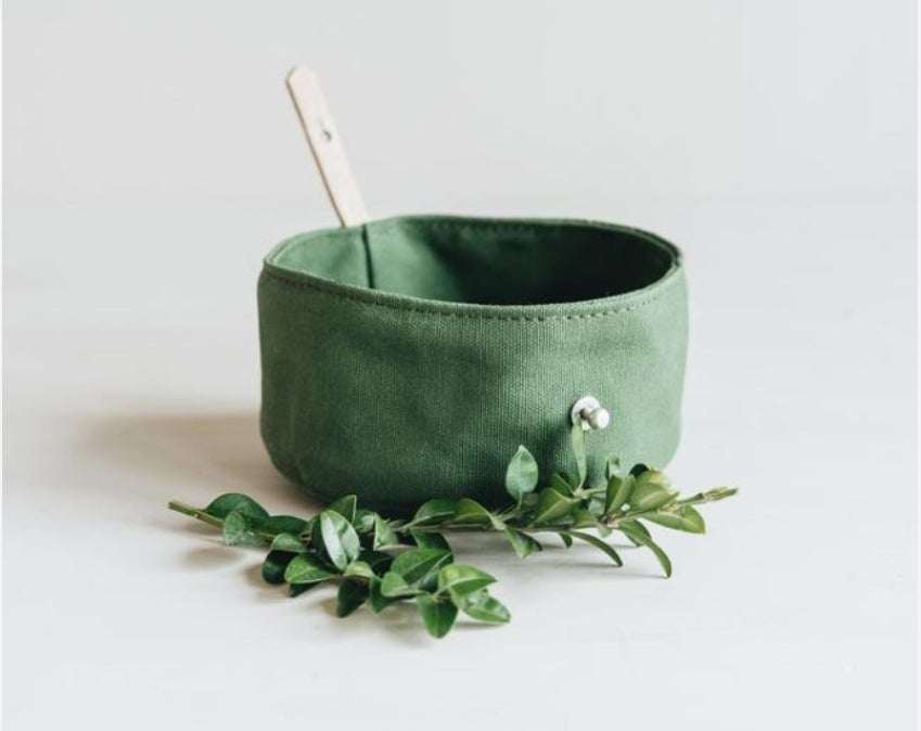 Portable Folding Pet Bowl With Canvas Design For Travel