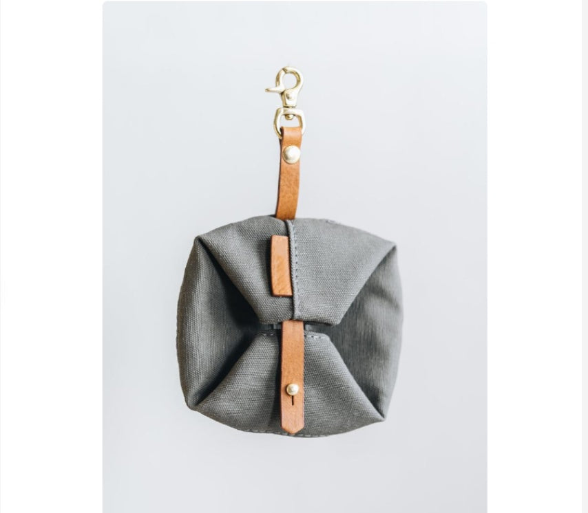 Portable Folding Pet Bowl With Canvas Design For Travel