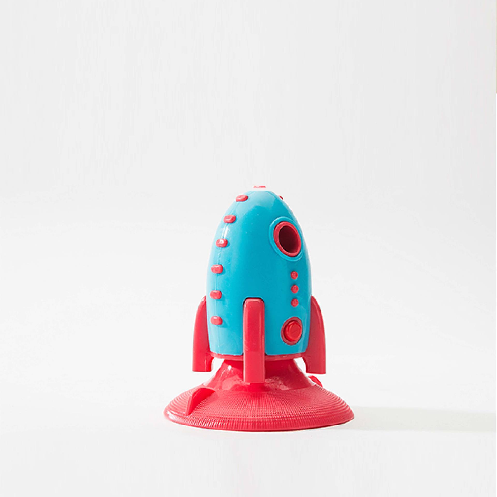 Rocket Shaped Pet Food Dispensing Chew Toy Bite Resistant